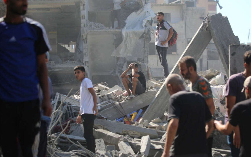 Israel y Hamás comenzarán negociaciones para ponerle un alto al fuego en Gaza