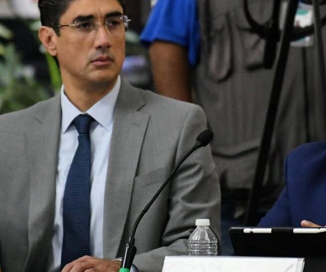 Auditor superior de Jalisco se ostenta como doctor sin serlo, denuncian senadores; panista exige su renuncia