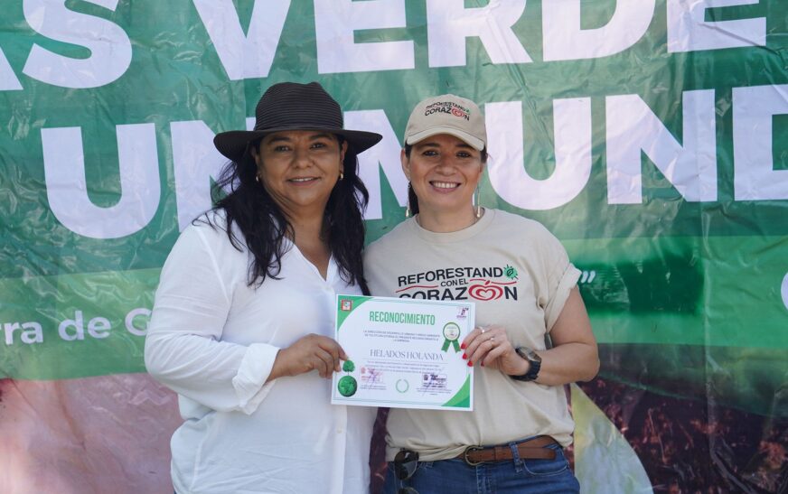 Voluntariado de Holanda reforesta de corazón la Sierra de Guadalupe