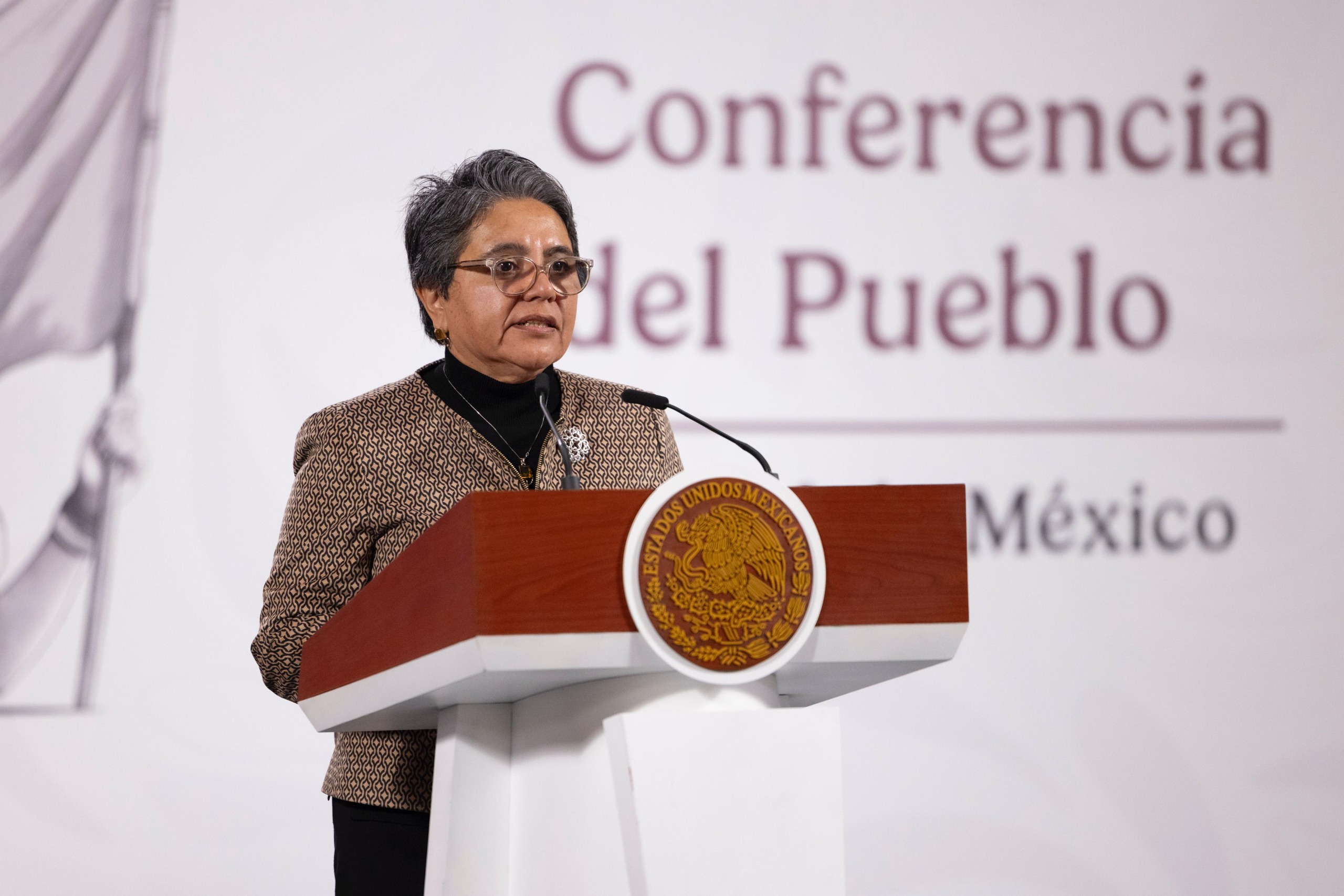 Revelan pensiones millonarias en Pemex y Luz y Fuerza del Centro