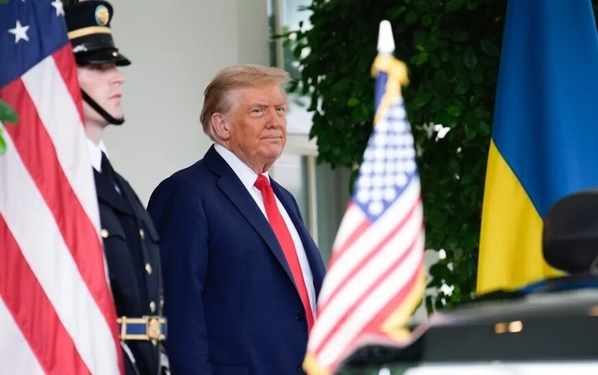 Trump celebra el nuevo mapa electoral de Texas, que haría sumar más escaños a los republicanos