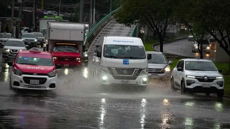 Activan doble alerta amarilla en la CDMX por lluvias, granizo y fuertes vientos