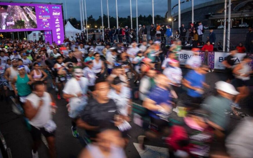 José Frías, el emotivo festejo del primer lugar del grupo de silla de ruedas del XLII Maratón de la Ciudad de México Telcel 2025