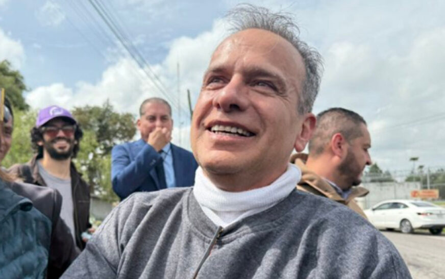 Ordenan liberar a Israel Vallarta tras casi 20 años en prisión sin sentencia