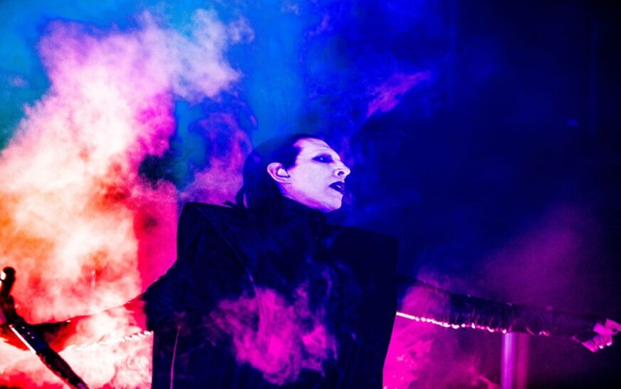Crece la polémica por concierto de Marilyn Manson en SLP: entregan 6 mil firmas en su contra