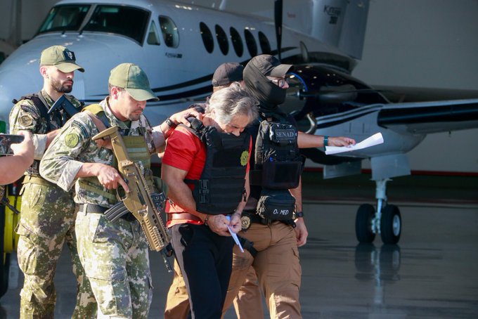 Llega el líder de “La Barredora” a México luego de más de 20 horas de su expulsión de Paraguay