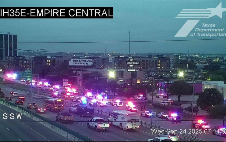 Reportan tiroteo en Centro de Detención de Dallas; hay muertos y heridos