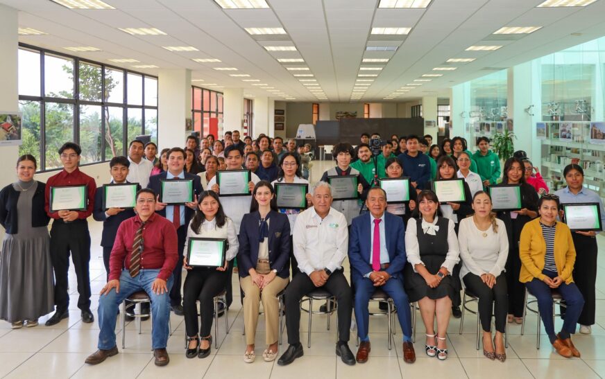 Iberdrola México beca a 11 estudiantes de carreras STEM en Oaxaca