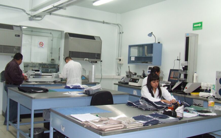 Industria y Gobierno refuerzan estrategia para consolidar al calzado mexicano en el mundo