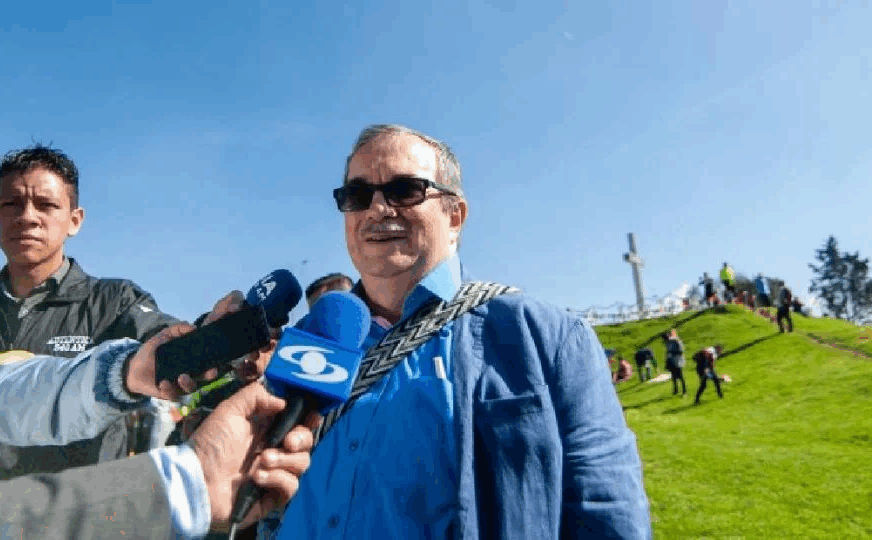Sentencian por primera vez a exlíderes de las FARC en Colombia; no irán a prisión