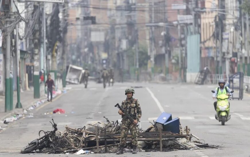 Crisis en Nepal: La violencia se extiende a las cárceles y deja 5 muertos, motines e intentos de fuga