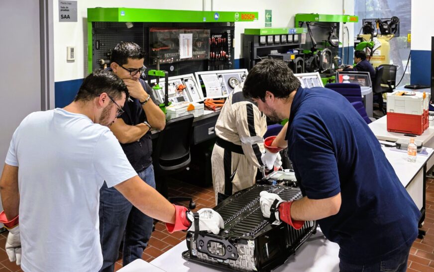 Del motor al software: la nueva era del taller mexicano