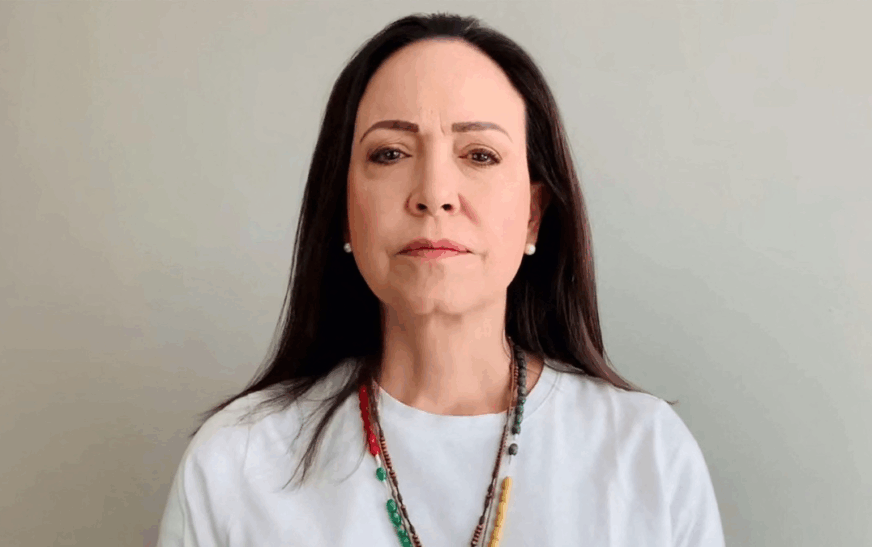 Por lucha democrática en Venezuela, dan Nobel de la Paz a Machado