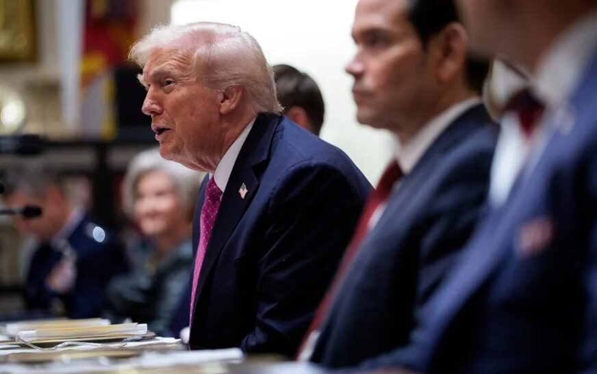 Trump dice que el alto el fuego en Gaza sigue vigente pese a los últimos ataques