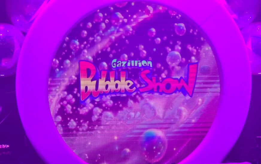 La noche estalló en colores, luces y burbujas: Gazillion Bubble Show deslumbra en su estreno mexicano