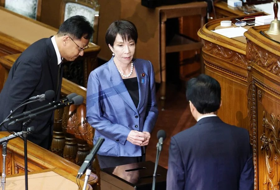 La conservadora Sanae Takaichi se convierte en la primera mujer en liderar Japón