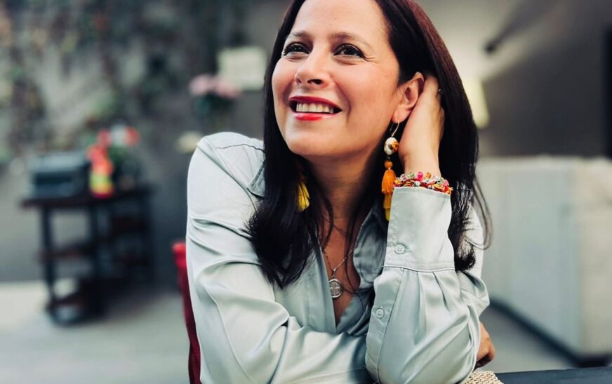 Orgullo para México, la talentosa escritora Guadalupe Vera recibirá presea en California con su libro “Terca”