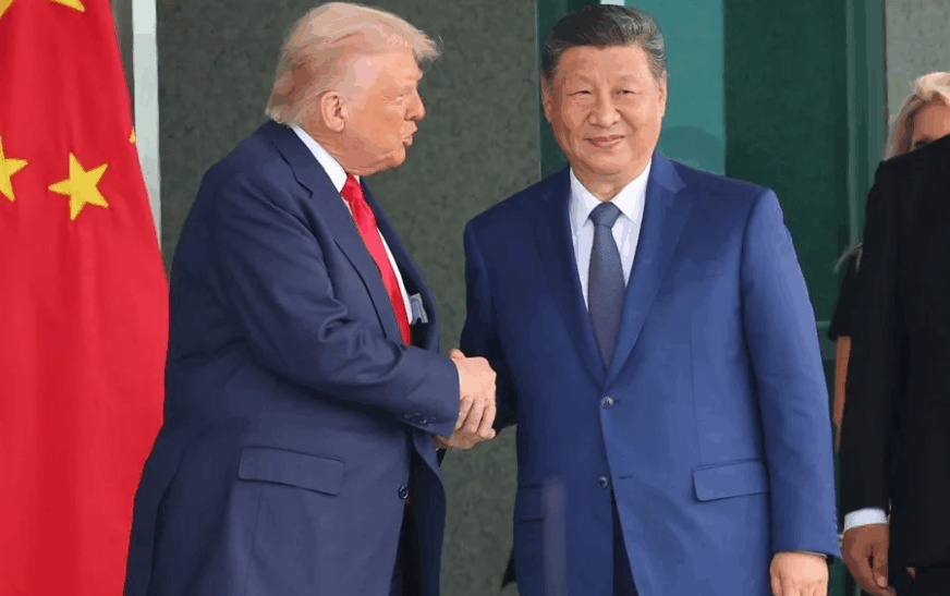 Trump anuncia 10% de reducción a los aranceles que impuso a China tras reunión con Xi Jinping