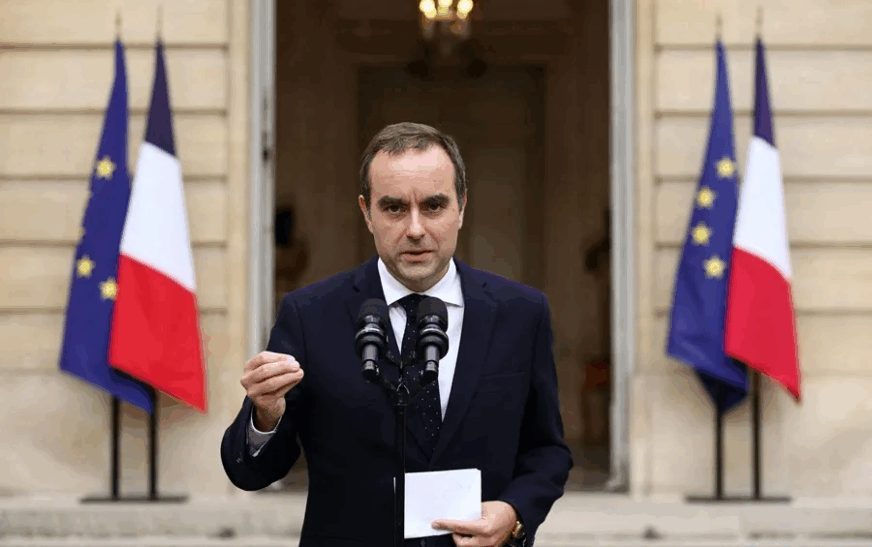 Renuncia primer ministro de Francia horas después de nombrar a su nuevo gabinete
