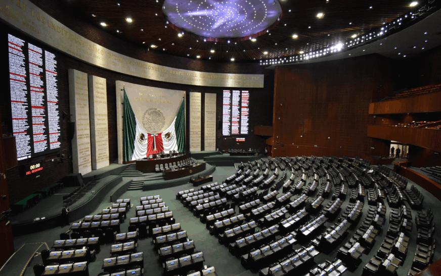 Recibe Cámara de Diputados iniciativa de la Presidencia de la República para crear la Ley General de Aguas, informa Kenia López Rabadán