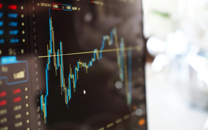 Capital.com analiza la situación del oro en los mercados actuales