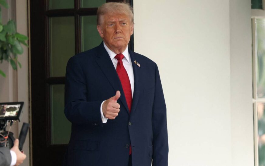 Trump y Congreso cobran mientras miles de trabajadores quedan sin quincena