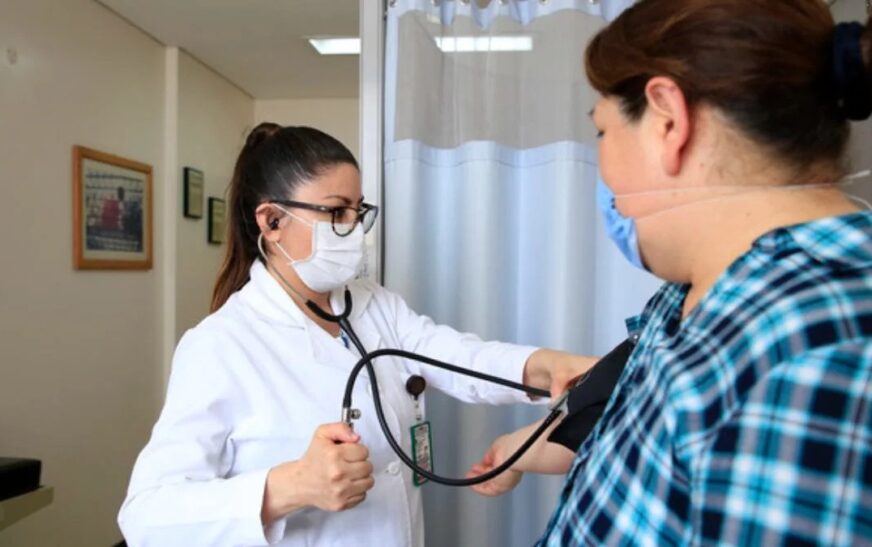 Sistema Nacional de Salud: en este mes comienza el registro para recibir atención médica gratis
