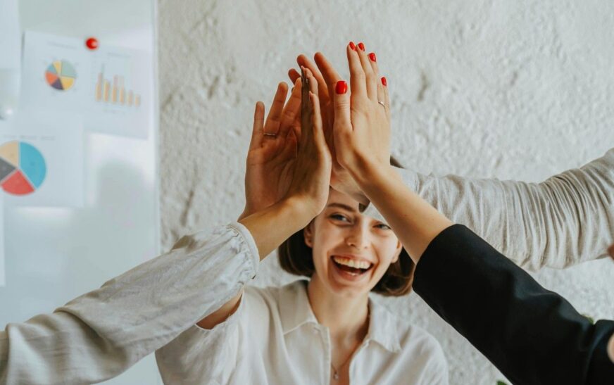 Propósito y liderazgo positivo en equipos híbridos: Tecmilenio