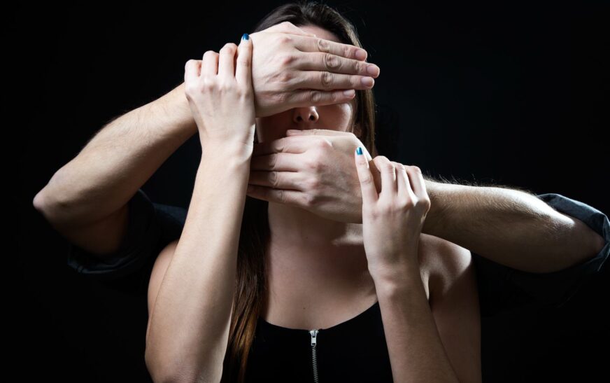 Violencia sexual y coerción reproductiva afectan a mujeres mexicanas