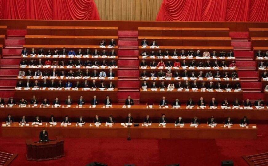 Dan cadena perpetua a exlíder legislativo en China tras recibir sobornos por más de 16 millones de dólares
