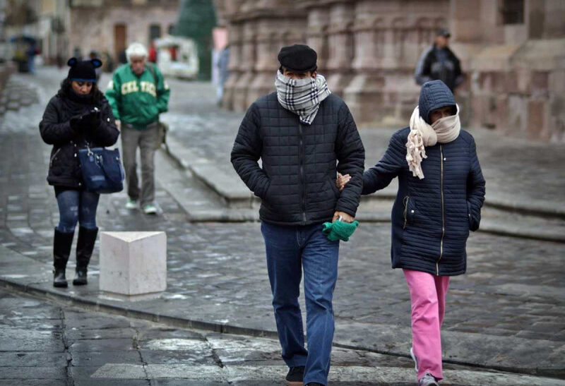 Fuertes rachas de viento, frío y lluvia en parte del país para este lunes 24