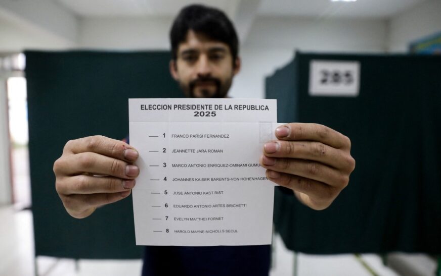 Chile elige presidente en una jornada con ocho candidatos y posible segunda vuelta