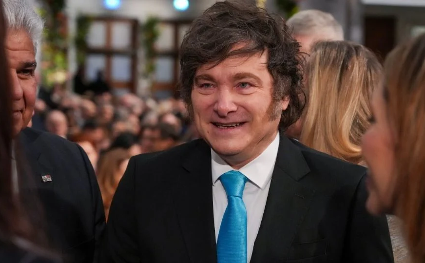 Javier Milei busca limitar la protección de los glaciares para atraer inversiones mineras en Argentina