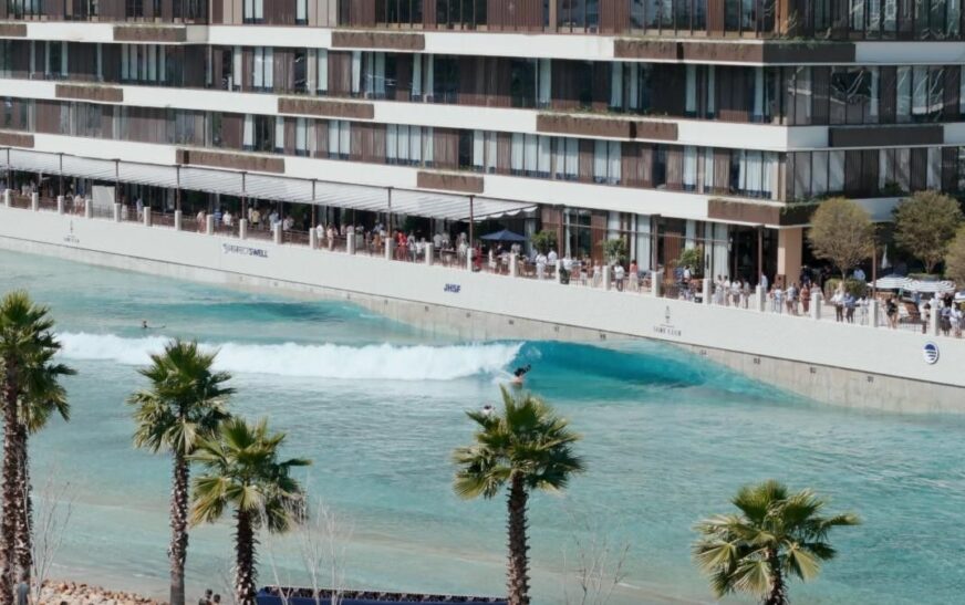 AWM cierra 2025 con múltiples inauguraciones de grandes recintos de surf