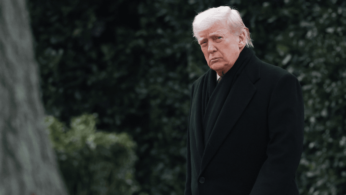 Donald Trump exige públicos todos los documentos contra demócratas por el caso Epstein