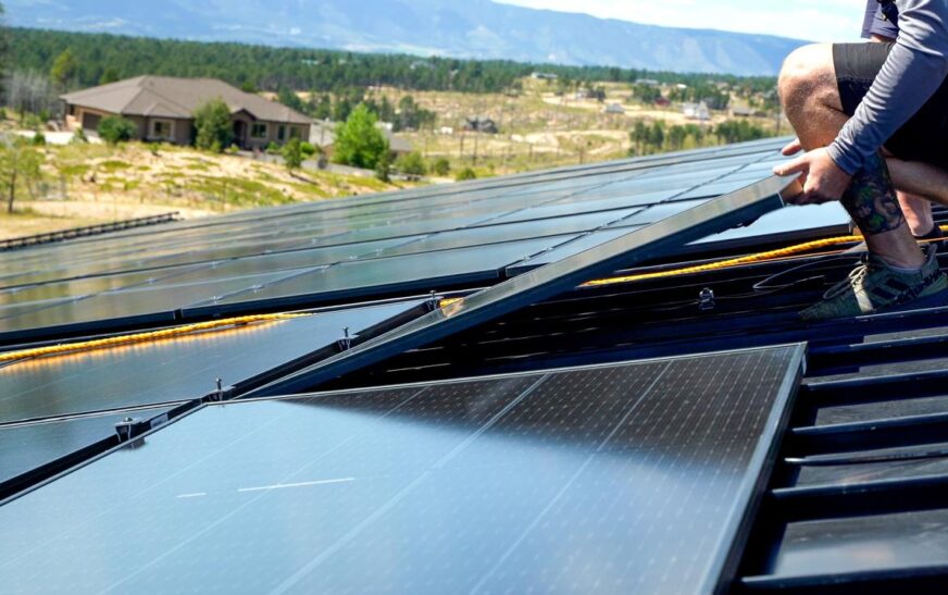 S-5 revoluciona los techos solares metálicos con anclajes que reducen peso y costos