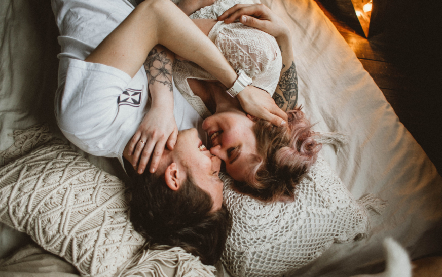 Salud sexual en pareja: ¿cómo hablarlo sin pena?