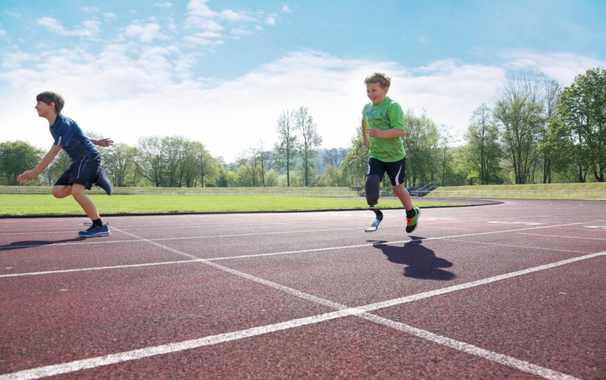 Correr por la vida: alianzas que transforman el cáncer infantil. El arte de disfrutar con estilo y sentido.